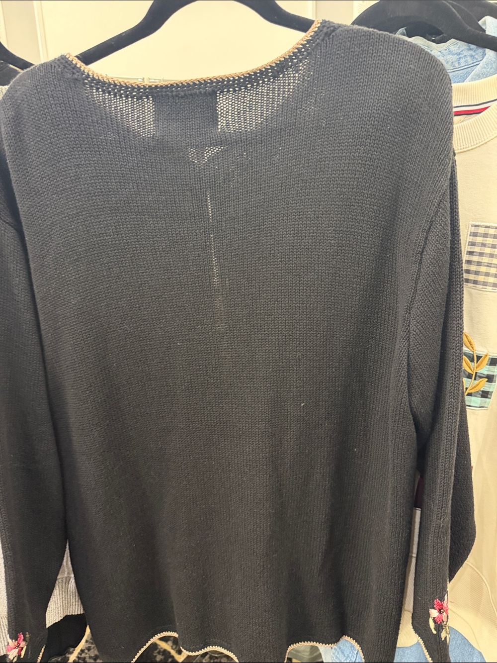 Black Floral Embroidered Open-Front Cardigan Sweater - Picture 3 of 3